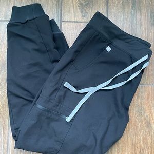 Figs Zamora Joggers - Black, M Petite